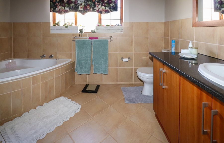 To Let 3 Bedroom Property for Rent in Wilkoppies North West